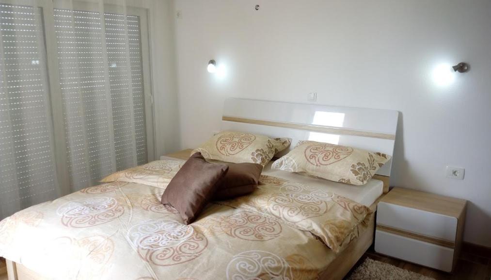 Apartments Maljevic Бар Экстерьер фото