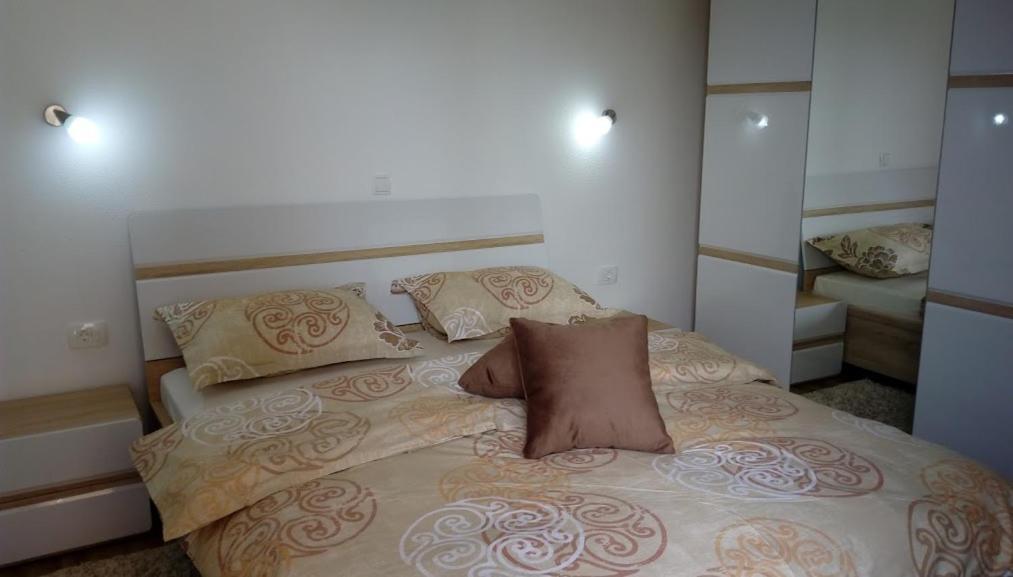 Apartments Maljevic Бар Экстерьер фото